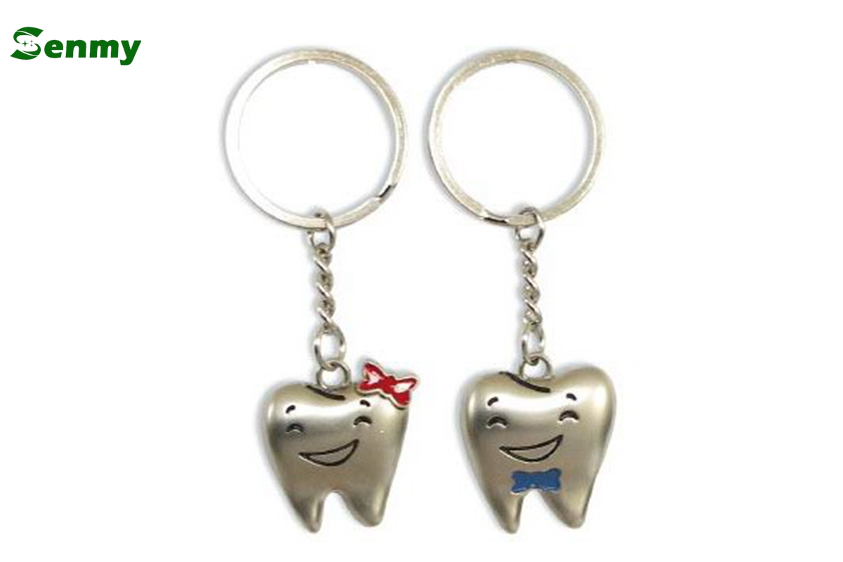 G106 Love Teeth Key Chain