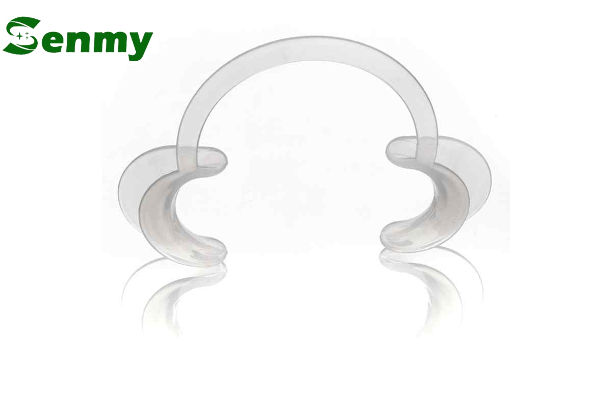 E503 Dental Retractors